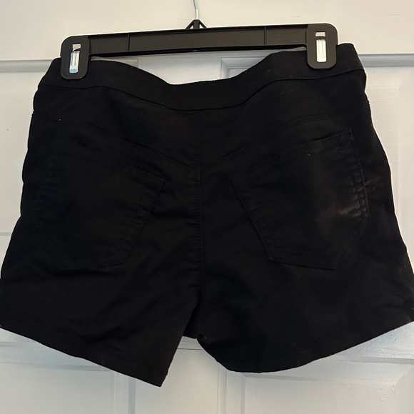 Lovesick High Waisted Shorts - Picture 2 of 5